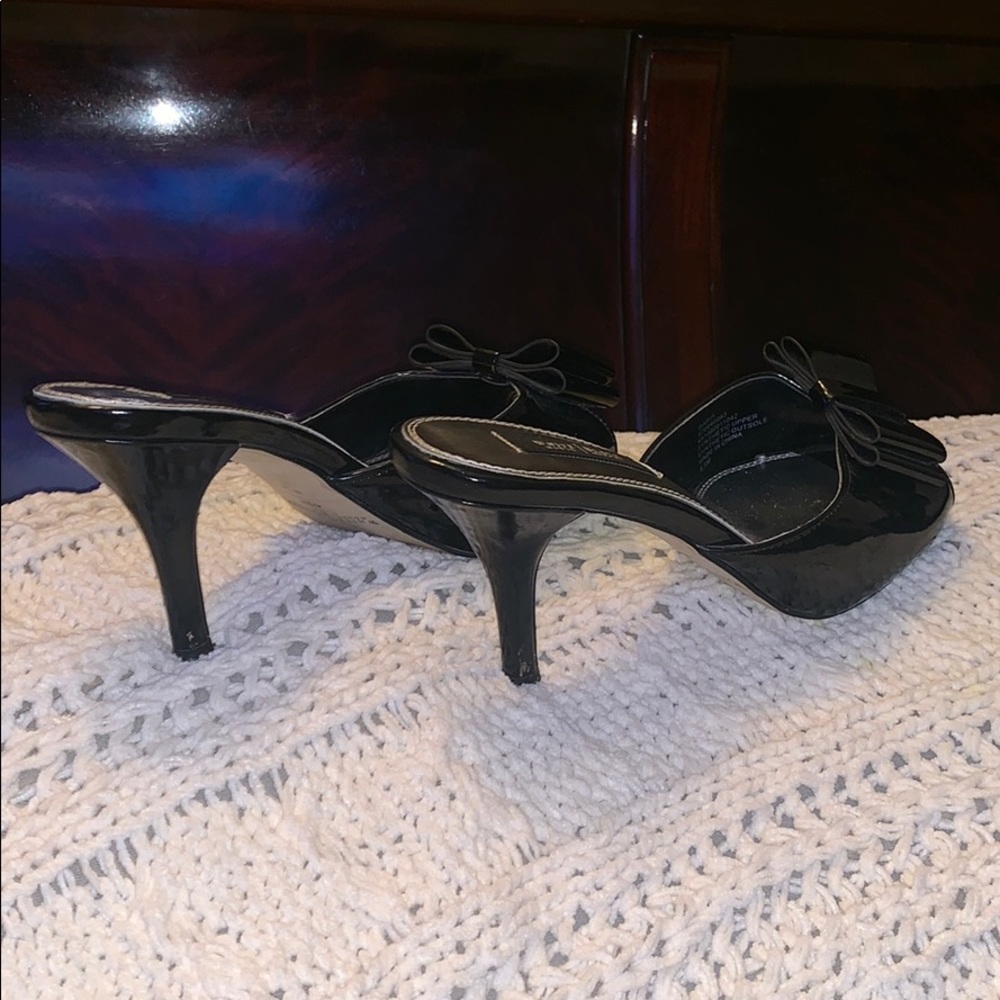 Patent Leather White House Black Market shoes - Picture 4 of 4